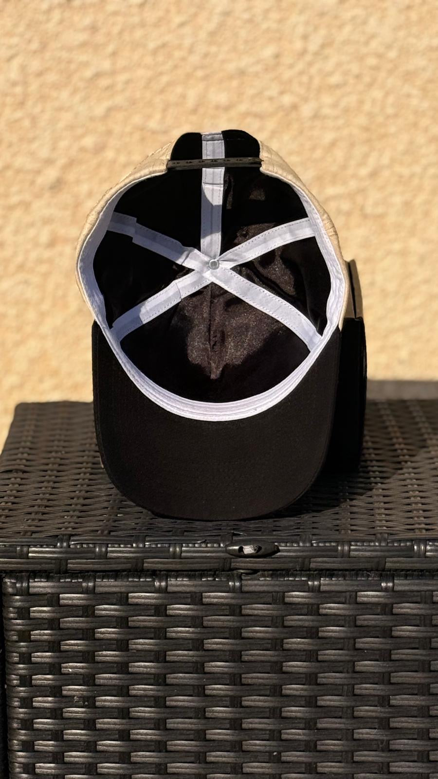 Casquette intérieure en satin